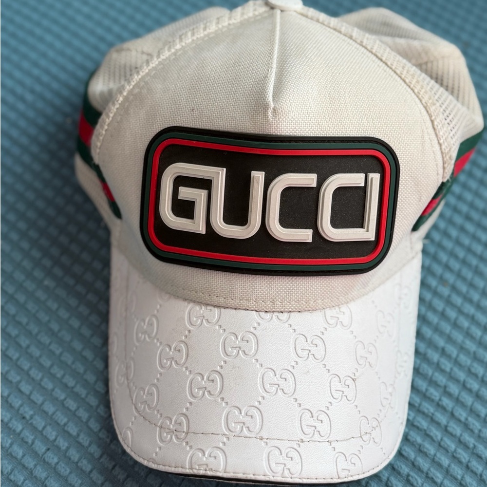 Gucci Beige and Black Logo Cap